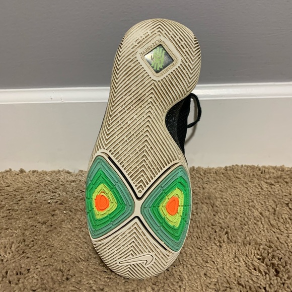 Nike Kyrie 3 “Black Ice” - Picture 3 of 4